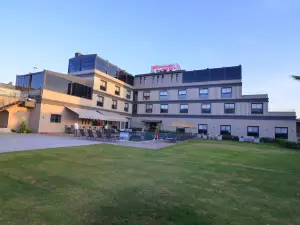 Grand Müdüroğlu酒店
