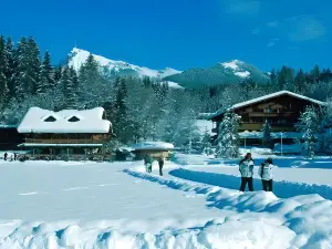 Alpenhotel Kitzbühel am Schwarzsee - 4 Sterne Superior