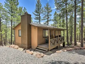 Cozy Cabin by Colorado River Hike, Bike, Ski