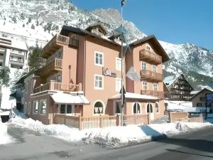 Hotel Bes & Spa