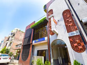 FabHotel Kesar