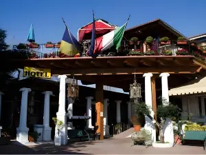 호텔 쇼팽 피우미치노