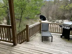 Okatoma River Cabin/ Convenient Location