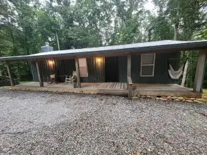 Cozy Cabin Near DaleHollow Lake