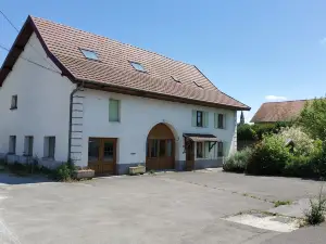3-bedroom apartment with spacious living room, reading area and fully-equipped kitchen.