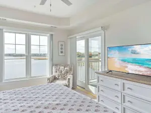 Laguna Bay Breeze Sleeps 6!