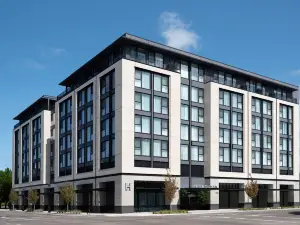 Holman Riverfront Park Hotel Salem,Tapestry Collection by Hilton