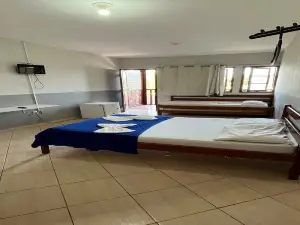 Suite Pousada Paraío （該名稱為特定地名無需翻譯）