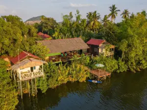 Green Mango Bungalows