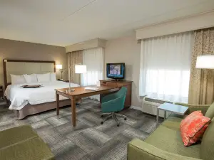 Hampton Inn & Suites Cincinnati-Union Centre