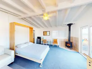 Tomales Bay Lodge and Marina Inc