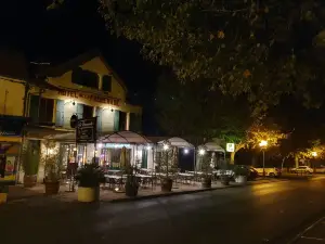 拉珀蒙娜特餐廳飯店