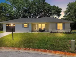 Modern 3 Bedroom, Wesley Chapel!
