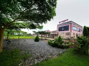 RiverBreeze Hotel