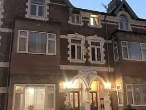 WiseStay