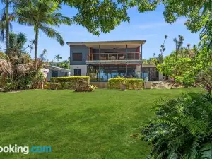 Bramston Beach - Premium Holiday House