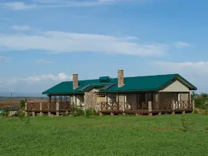 Ole Serai Luxury Camp