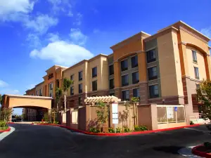 Hampton Inn & Suites Seal Beach
