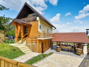 Nice Home in Siljakovina with Hot Tub, Sauna & 3 Bedrooms