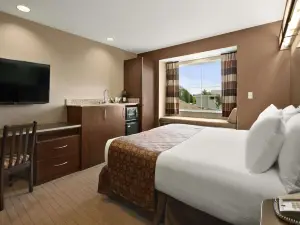 Microtel Inn & Suites by Wyndham St Clairsville/Wheeling