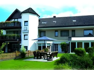 Haus am Wasserfall