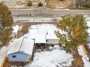 Cozy Thermopolis Home w/ Bighorn River Access