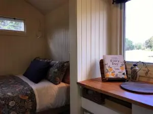 Holly Tree Hut at the Little Garden Farm