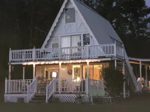 Cottage on the Lake