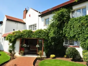 Highgrove House Hotel