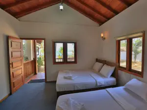 Arugambay PodBay