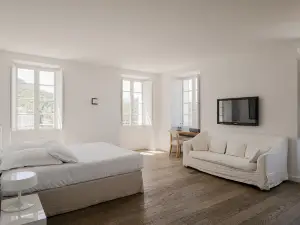 Aethos Corsica