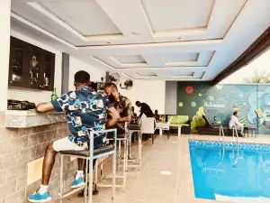 Boston Hill Resort & Hotel Ltd