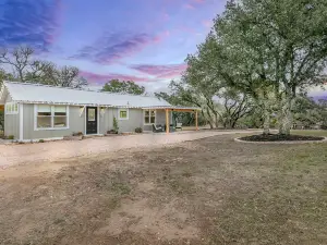 Lavish Outdoor Fireplace and Gourmet Grill - Stunning Retreat