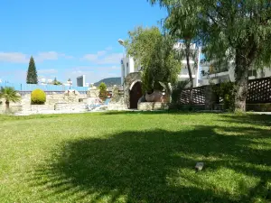 M. Moniatis Hotel