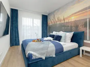 Apartment by Dziwna River with Spa & Pool