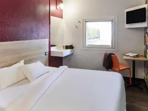 Hotelf1 Chambéry Nord