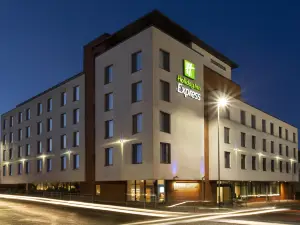 ホリデイ イン エクスプレス チェルトナム by IHG