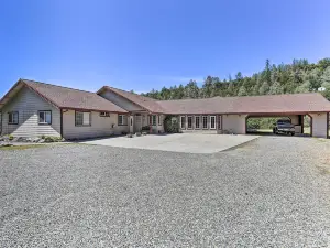 Private Pool and Game Room Family Weaverville Gem