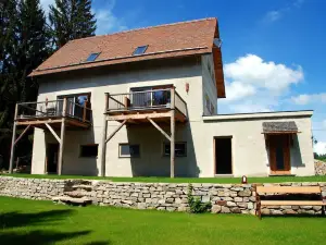 Chalet Ur-Gmiatli
