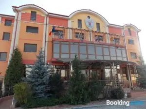 Hotel Transit