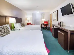 Alliance Hotel & Suites, a Howard Johnson by Wyndham