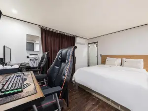 Anyang Donkey Hotel