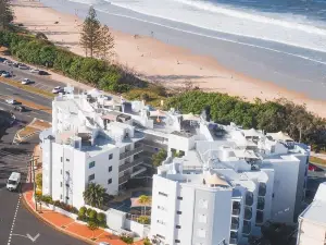 Grand Palais Boolarong Beachside Apartments