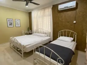 Aam Hotel