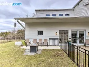 Charming Bayview Art House with Deck and Grill!