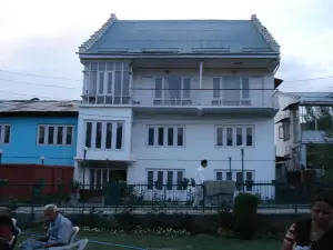 Hotel Mamata