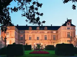 Logis Hôtel Élégance Au Vieux Morvan "récemment rénové"