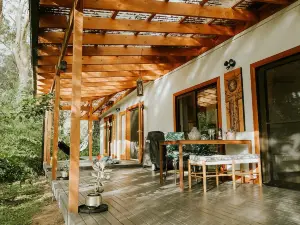 Lombok On Waterfall Retreat Studio