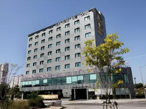 Royal Prime Hotel