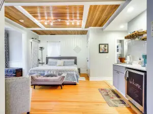 Historic Bemus Point Studio with Porch Walk to Lake